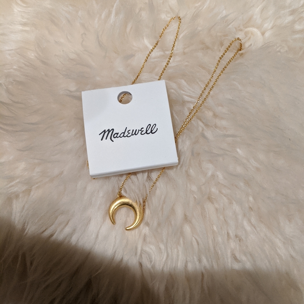 Madewell Chunky Crescent Moon Necklace - Picture 4 of 5
